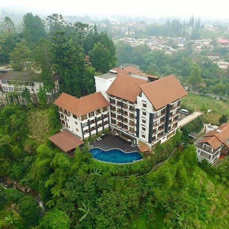 The Grand Hill Resort-Hotel Puncak Exteriör bild