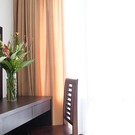 The Grand Hill Resort-Hotel Puncak Exteriör bild