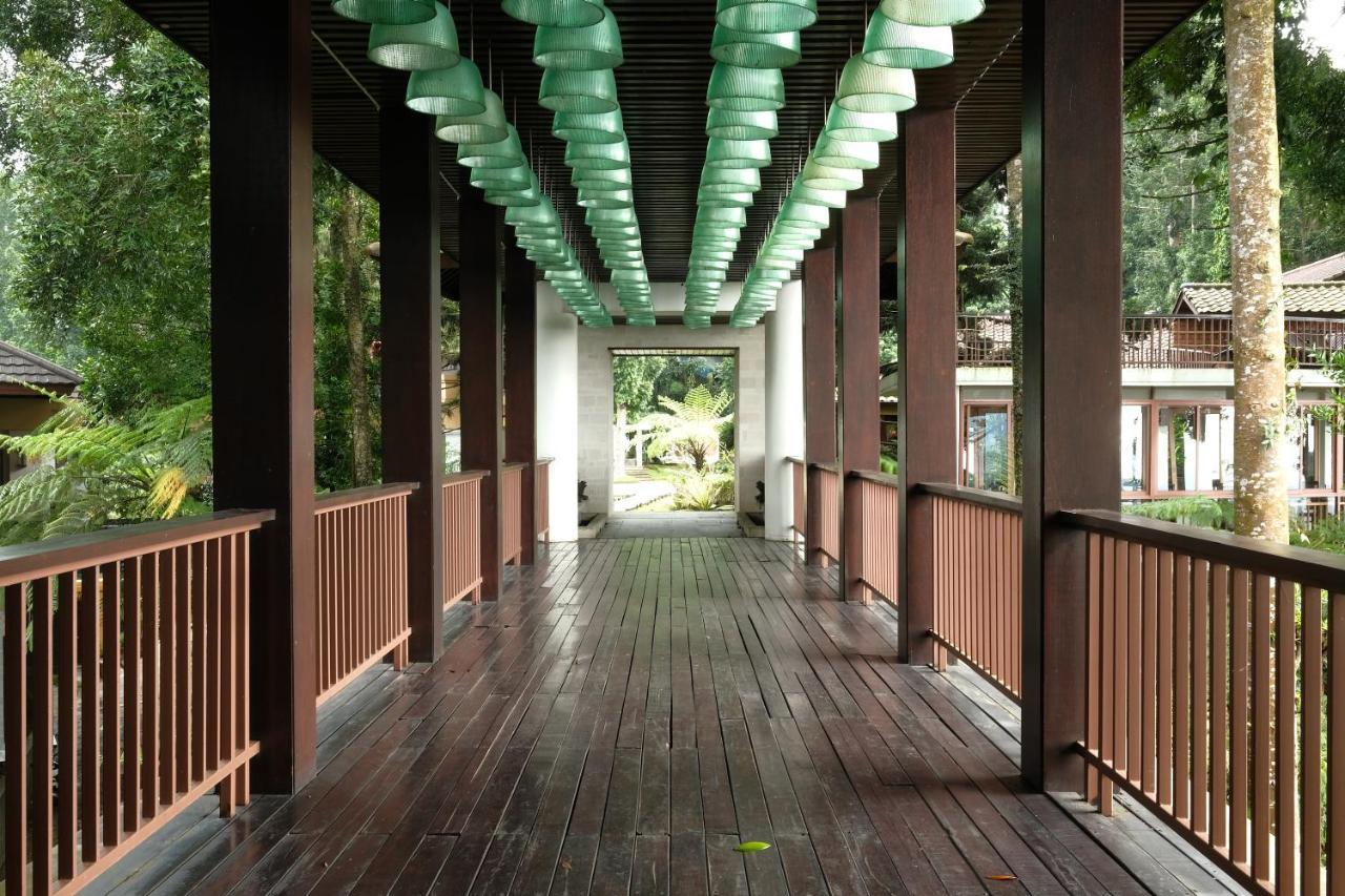 The Grand Hill Resort-Hotel Puncak Exteriör bild
