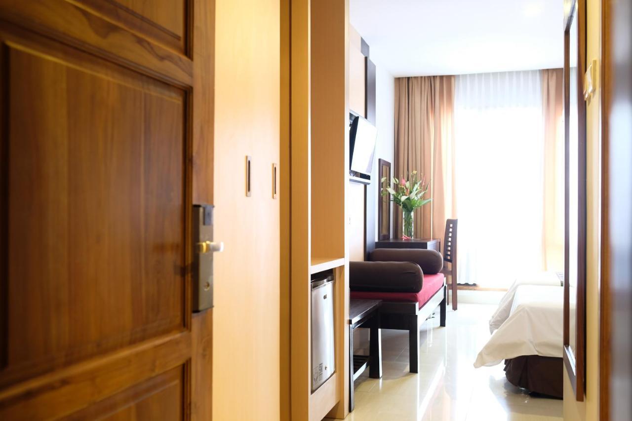 The Grand Hill Resort-Hotel Puncak Exteriör bild