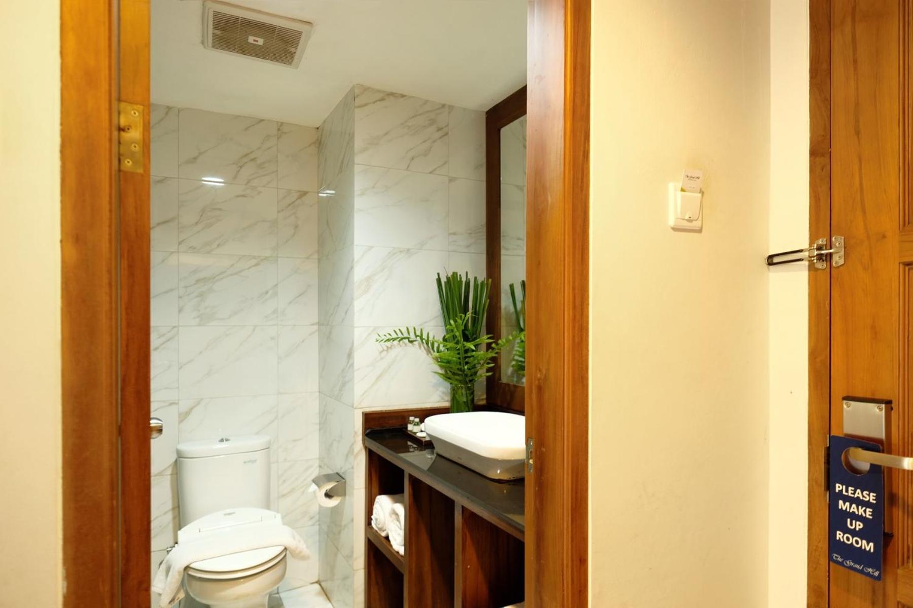 The Grand Hill Resort-Hotel Puncak Rum bild