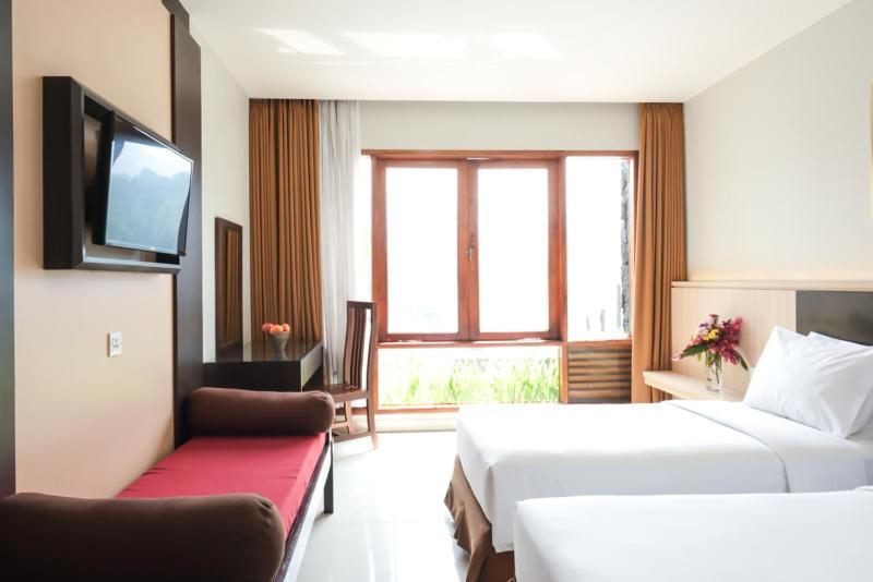 The Grand Hill Resort-Hotel Puncak Exteriör bild