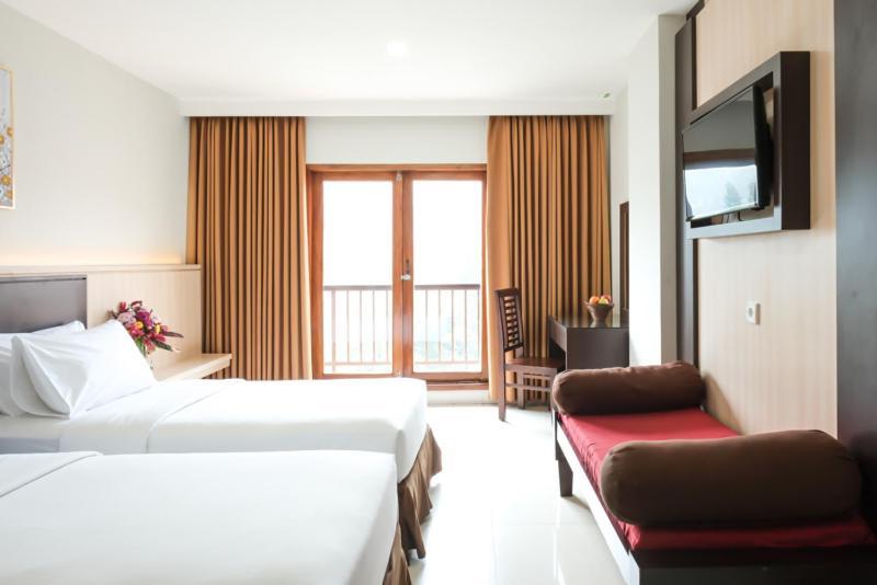 The Grand Hill Resort-Hotel Puncak Exteriör bild