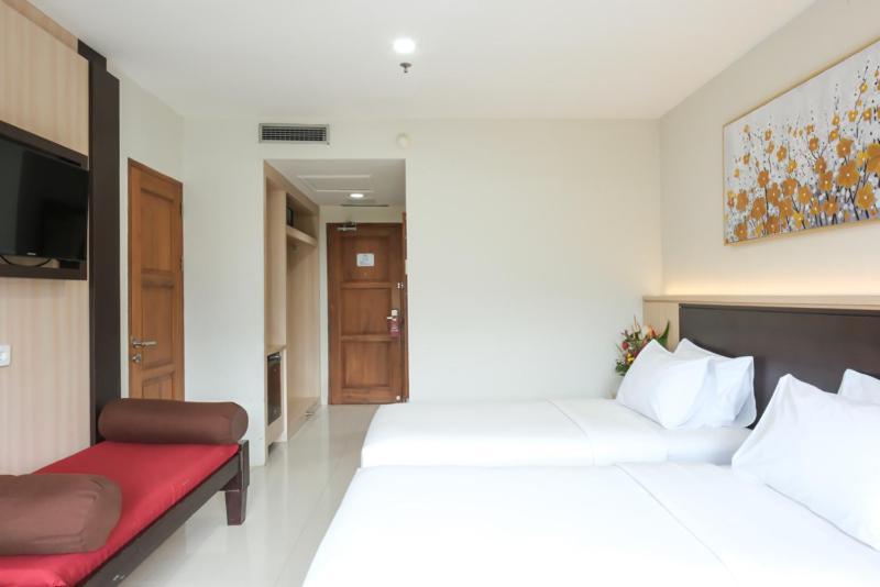 The Grand Hill Resort-Hotel Puncak Exteriör bild